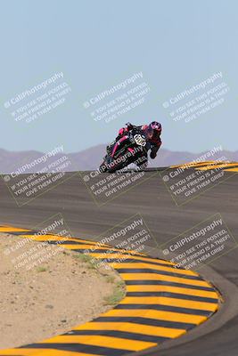 media/Oct-09-2022-SoCal Trackdays (Sun) [[95640aeeb6]]/Turns 9 and 10 (1050am)/